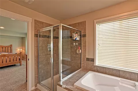 18330 39th Dr SE, Bothell, WA 98012 photo 17