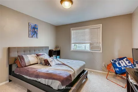 18702 35th Dr SE, Bothell, WA 98012 photo 17
