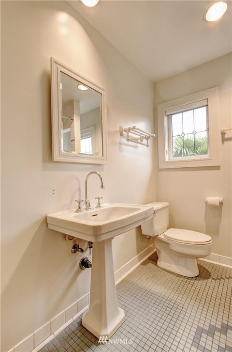 2019 E Prospect St, Seattle, WA 98112 photo 16