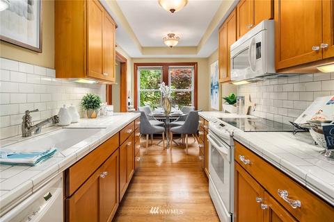 200 17th Ave E #201, Seattle, WA 98112 photo 4