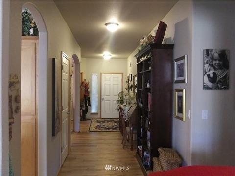 7229 Radius Loop SE, Lacey, WA 98513 photo 2