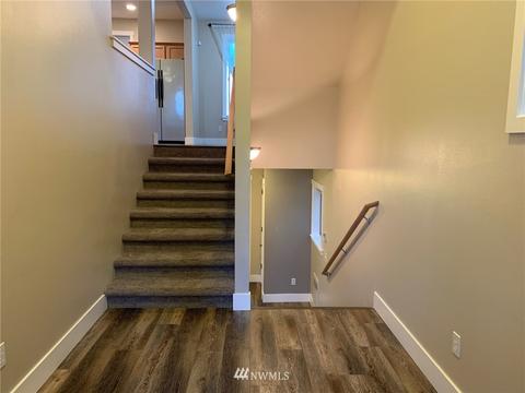 513 95 Ct SE, Everett, WA 98208 photo 2