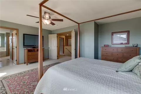 21105 1st Ave W, Bothell, WA 98021 photo 23