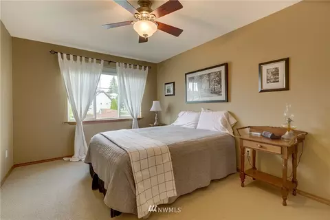 21105 1st Ave W, Bothell, WA 98021 photo 28
