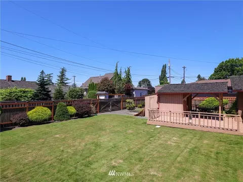 408 Rockefeller Ave, Everett, WA 98201 photo 9
