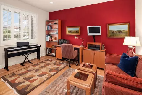 634 Walnut St, Edmonds, WA 98020 photo 4