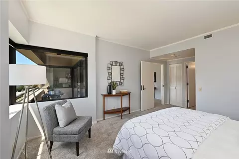 1301 Spring St #9-E, Seattle, WA 98104 photo 9