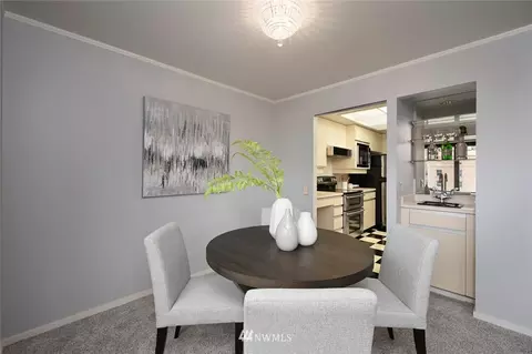 1301 Spring St #9-E, Seattle, WA 98104 photo 4