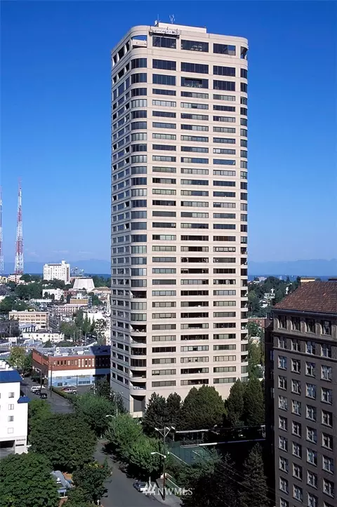 1301 Spring St #9-E, Seattle, WA 98104 photo 33