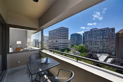 1301 Spring St #9-E, Seattle, WA 98104 photo 3