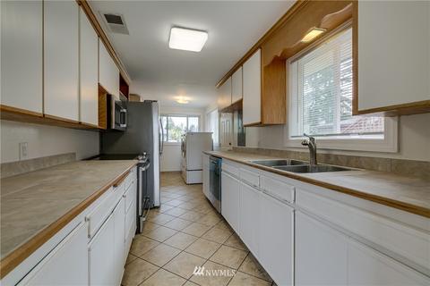 26 105th St SE, Everett, WA 98208 photo 8