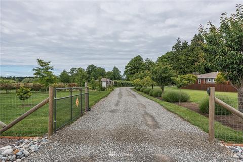 446 Livengood Ln, Sequim, WA 98382 photo 2