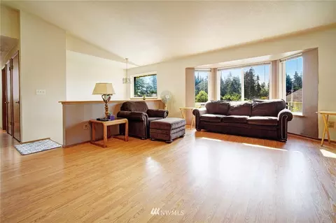 13 75th St SW, Everett, WA 98203 photo 4
