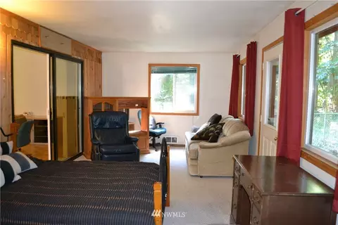 364 Dungeness Mdws, Sequim, WA 98382 photo 16
