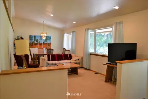 364 Dungeness Mdws, Sequim, WA 98382 photo 4