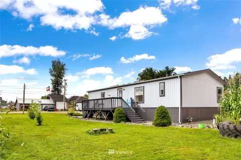 238 Mitchell St, Sumas, WA 98295 photo 2