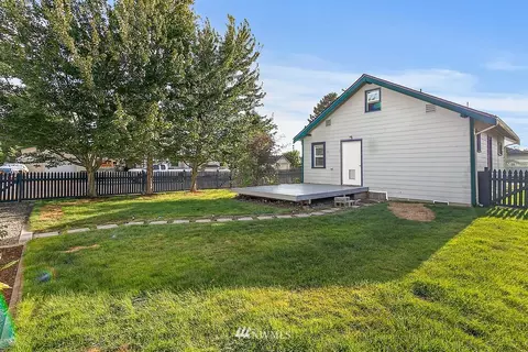 1105 Pioneer St, Enumclaw, WA 98022 photo 22