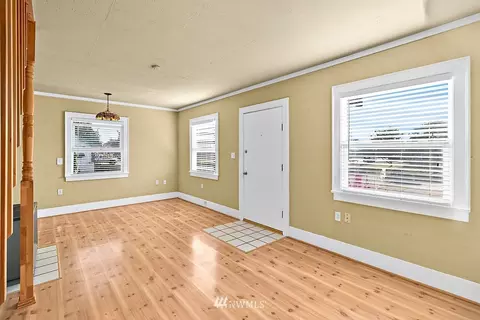 1105 Pioneer St, Enumclaw, WA 98022 photo 7