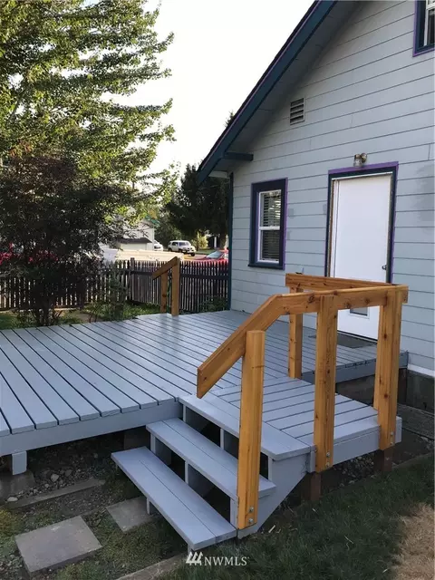 1105 Pioneer St, Enumclaw, WA 98022 photo 20