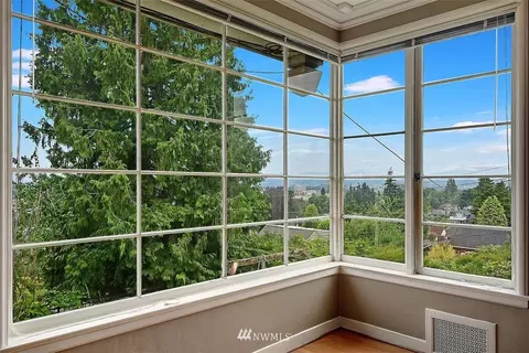 615 35th St, Everett, WA 98201 photo 8