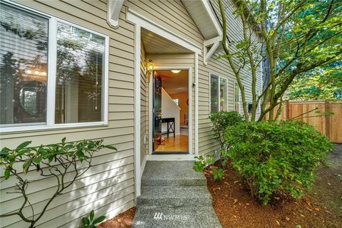 9225 NE 173rd Pl, Bothell, WA 98011 photo 2