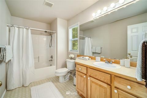 9225 NE 173rd Pl, Bothell, WA 98011 photo 26
