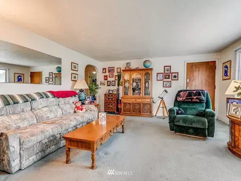 10810 6th Ave W, Everett, WA 98204 photo 3