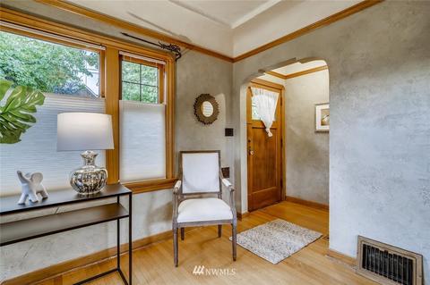 2514 E Spring St, Seattle, WA 98122 photo 3