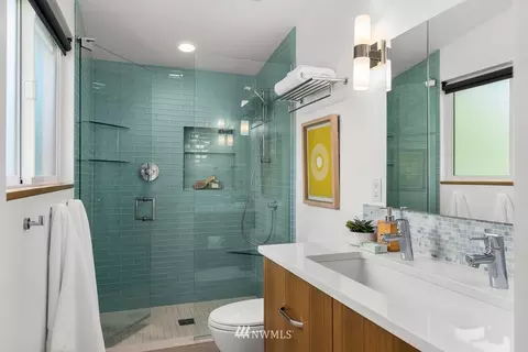 2250 40th Ave E, Seattle, WA 98112 photo 20