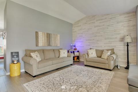 1217 203rd St E, Spanaway, WA 98387 photo 3