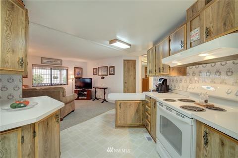 1121 244th St SW #63, Bothell, WA 98021 photo 9