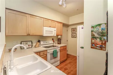 2009 196th St SE #D103, Bothell, WA 98012 photo 8