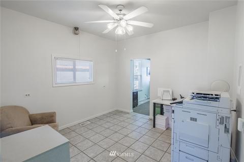 413 E First St E, Cle Elum, WA 98922 photo 9