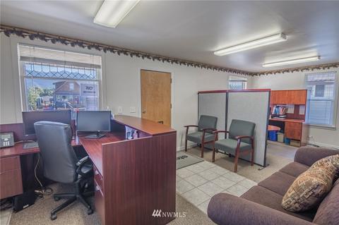 413 E First St E, Cle Elum, WA 98922 photo 6