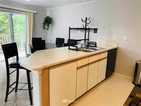9727 18th Ave W #C201, Everett, WA 98204 photo 1