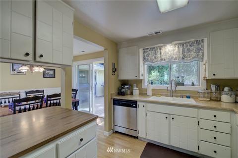 18609 North Rd, Bothell, WA 98012 photo 5