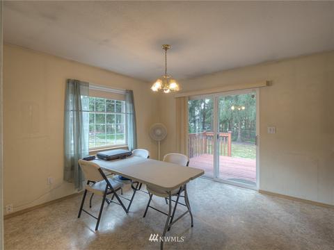 985 Tipsoo Loop N, Rainier, WA 98576 photo 14
