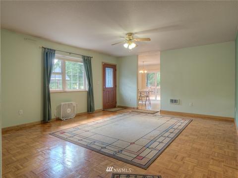 985 Tipsoo Loop N, Rainier, WA 98576 photo 12