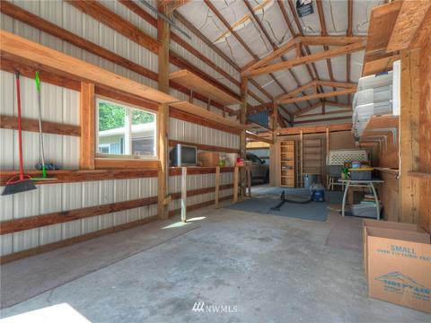 985 Tipsoo Loop N, Rainier, WA 98576 photo 8