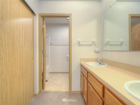 985 Tipsoo Loop N, Rainier, WA 98576 photo 19