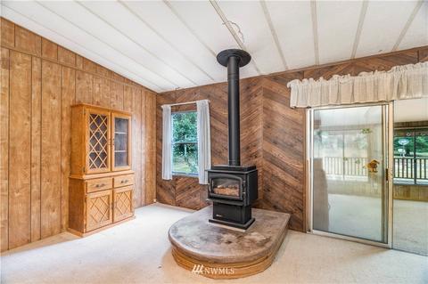 822 Tipsoo Loop S, Rainier, WA 98576 photo 13
