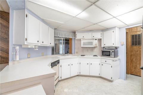 822 Tipsoo Loop S, Rainier, WA 98576 photo 15