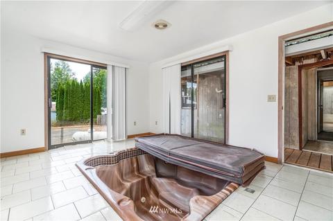 822 Tipsoo Loop S, Rainier, WA 98576 photo 28