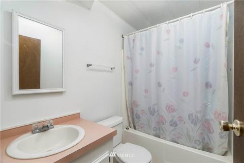 822 Tipsoo Loop S, Rainier, WA 98576 photo 24