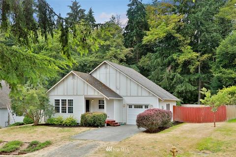 8016 Maple Point Dr, Clinton, WA 98236 photo 2