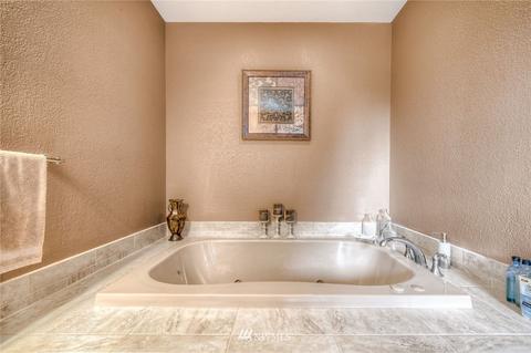 27323 SE 401st St, Enumclaw, WA 98022 photo 23
