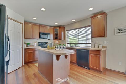 208 Michell Ln NE, Orting, WA 98360 photo 9