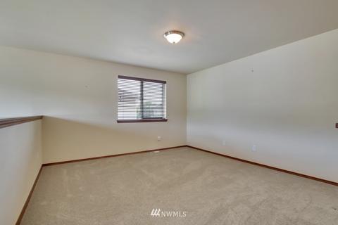 208 Michell Ln NE, Orting, WA 98360 photo 16