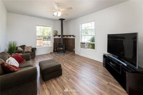 407 Corrin Ave SE, Orting, WA 98360 photo 12