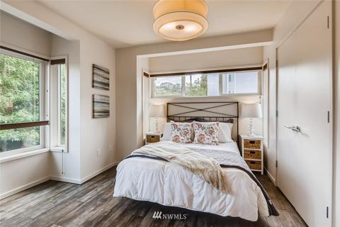 1920 John St, Seattle, WA 98112 photo 14